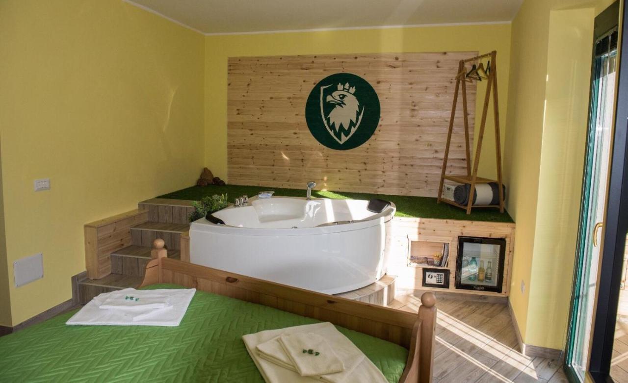Helvetia Bed & Breakfast Castelmezzano Exteriör bild